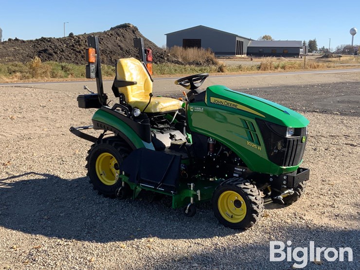 john-deere-1025r-image-3