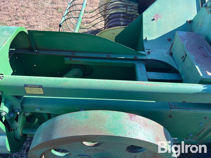 john-deere-24t-image-15