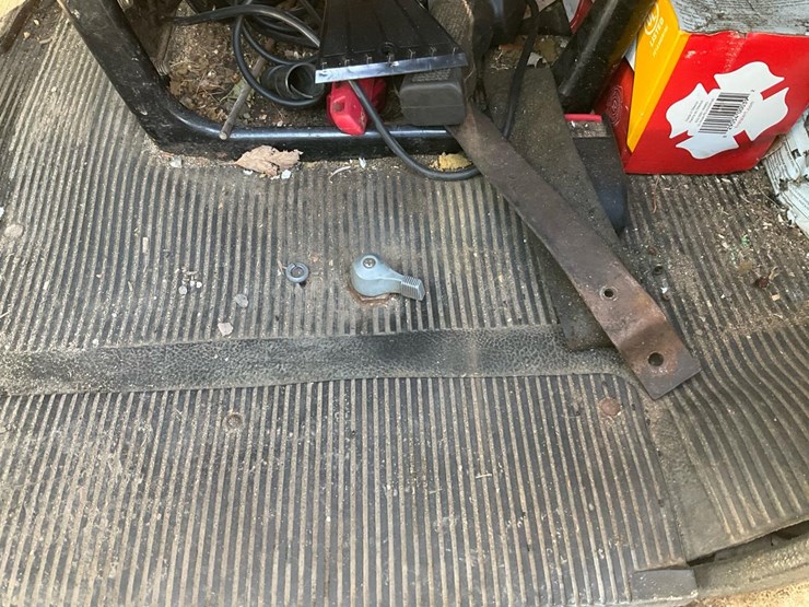 2001-international-4900-image-108