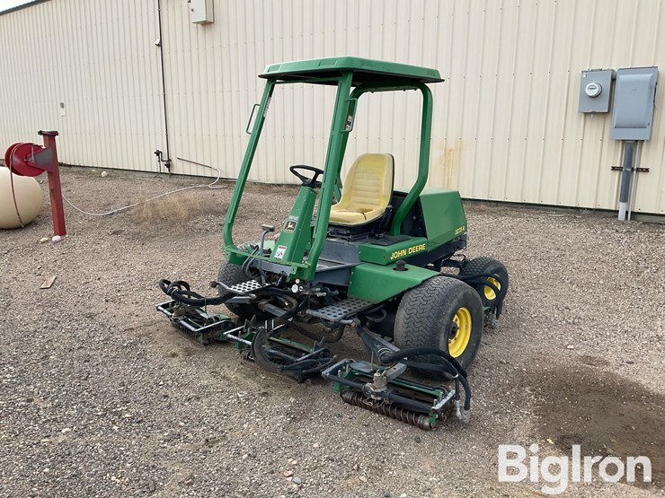 john-deere-3235a-image-1