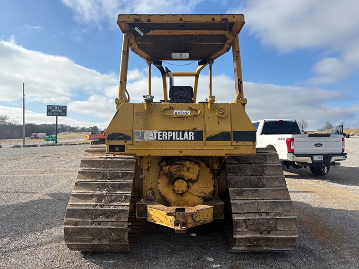caterpillar-d4h-image-5