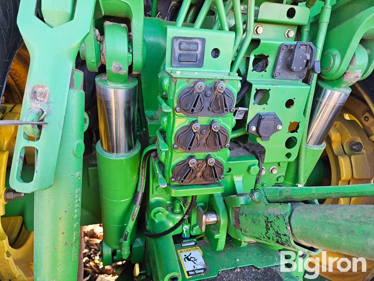 john-deere-7920-image-12