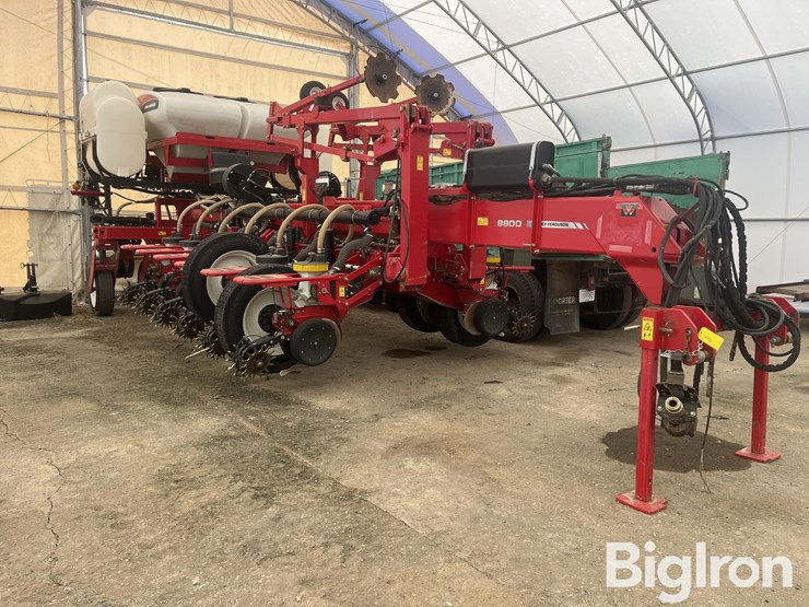 massey-ferguson-8800-image-3