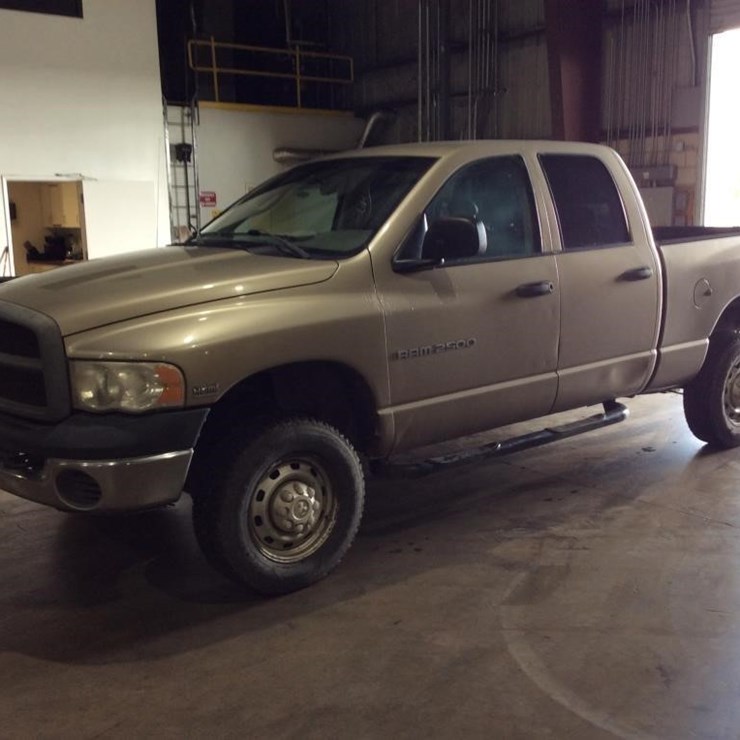 2005 DODGE 2500