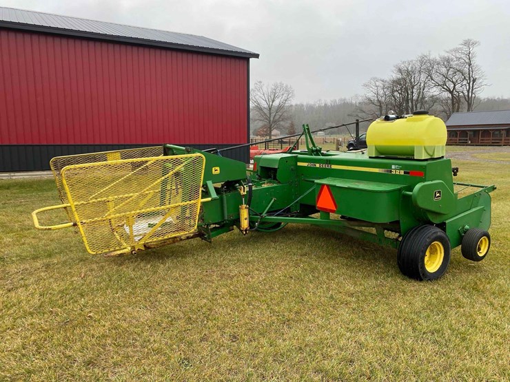 john-deere-328-image-4