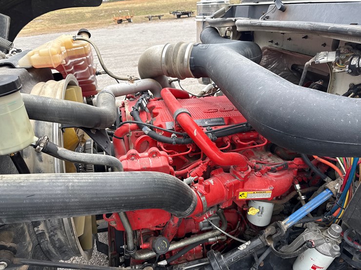 2016-international-9900i-image-22