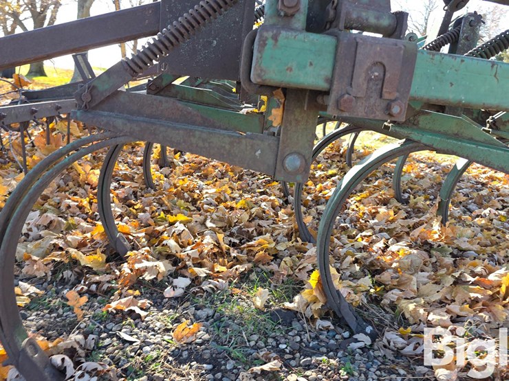 john-deere-18-image-11