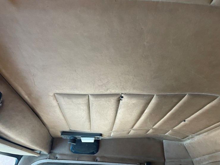 peterbilt-357-image-66