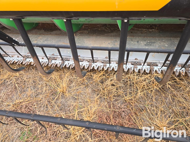 john-deere-630f-image-17