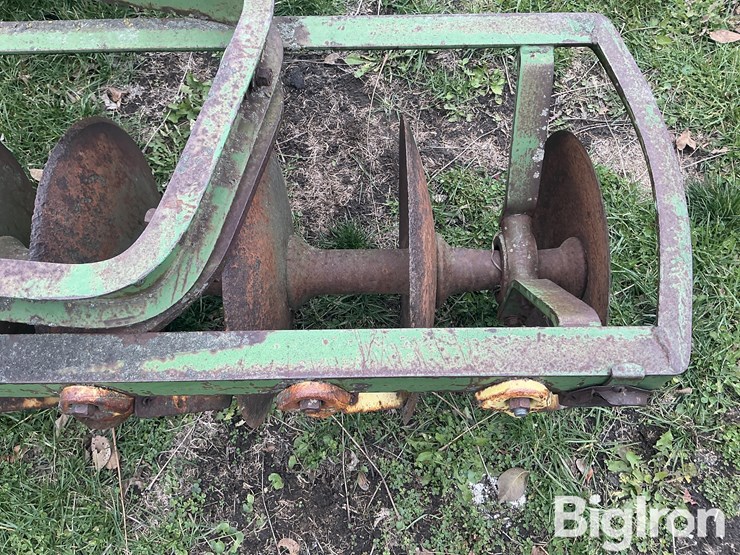 john-deere-14-image-17