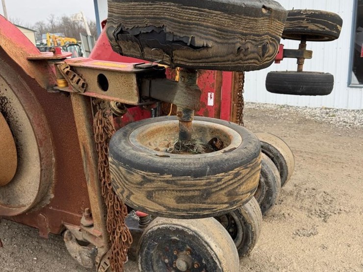 bush-hog-2815-image-17