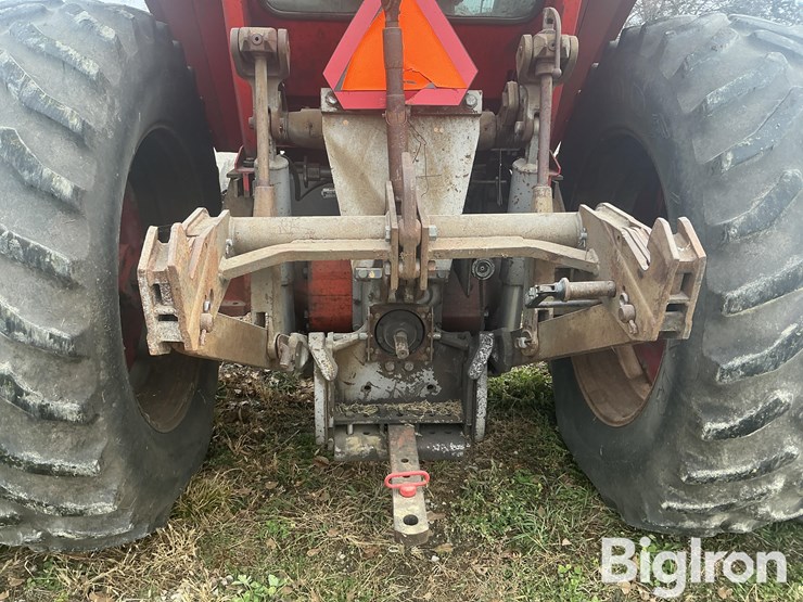 massey-ferguson-1135-image-17