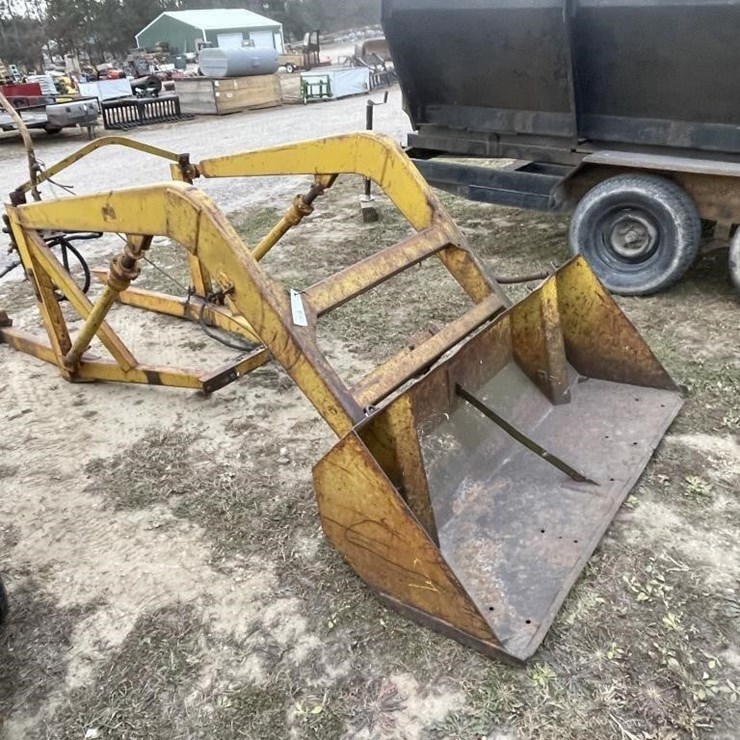 Freeman Loader with Bucket