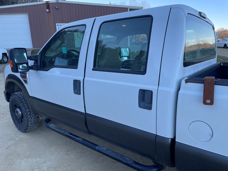 ford-f250-xl-image-21