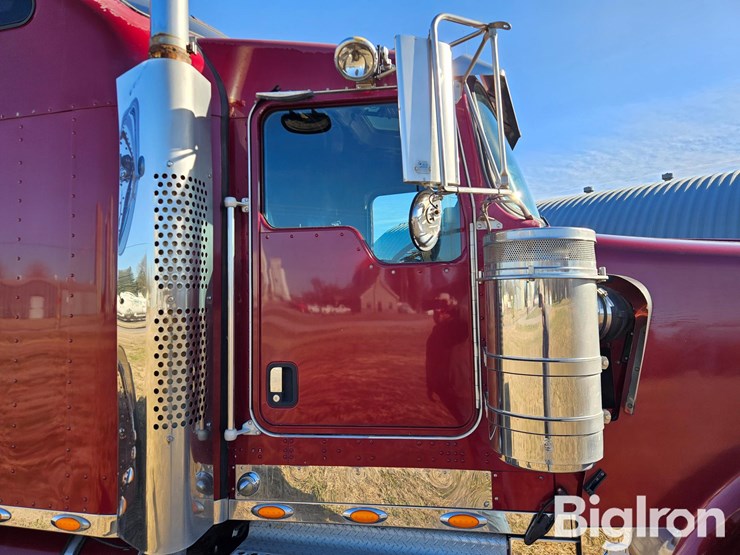 kenworth-w900l-image-19
