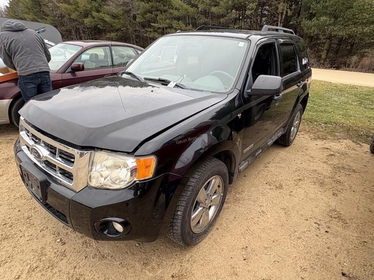 ford-escape-xlt-image-1