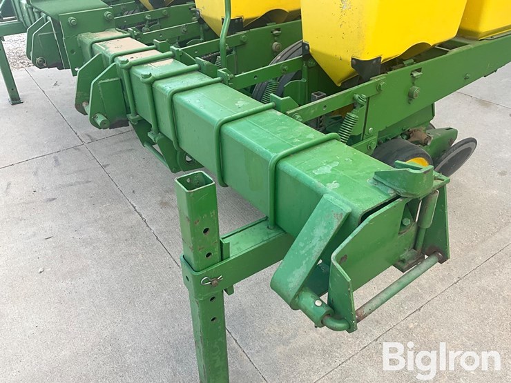 john-deere-7100-image-16