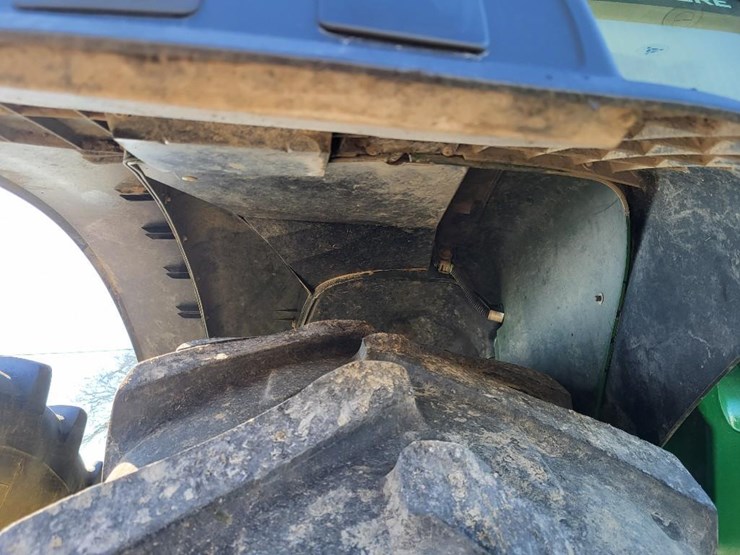 john-deere-8335r-image-31
