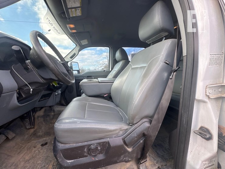 2012-ford-f350-xl-image-27