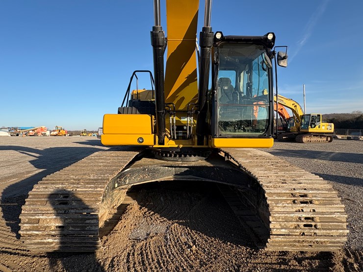 caterpillar-330-image-45