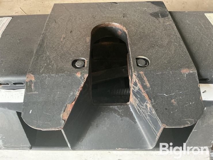 reese-30033-hitch-system-image-19