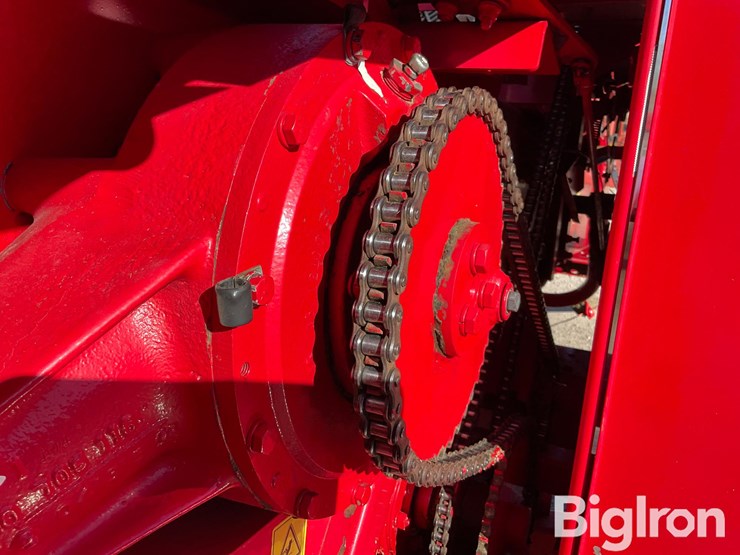 massey-ferguson-1840-image-10