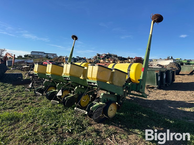 john-deere-7000-image-4