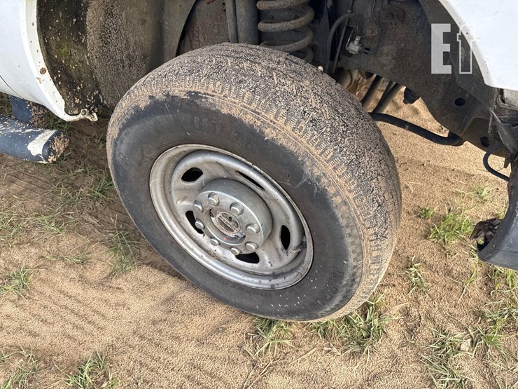 2012-ford-f350-xl-image-10