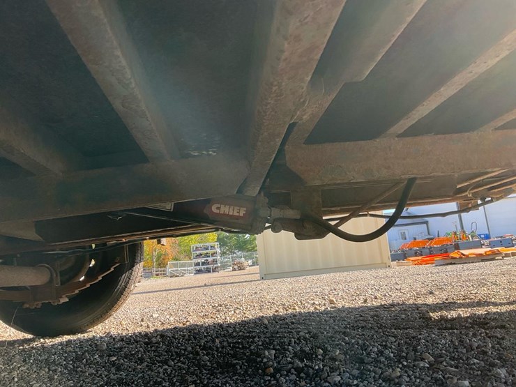 #2200-•-2015-ex-hauler-718t-tilt-trailer-image-28