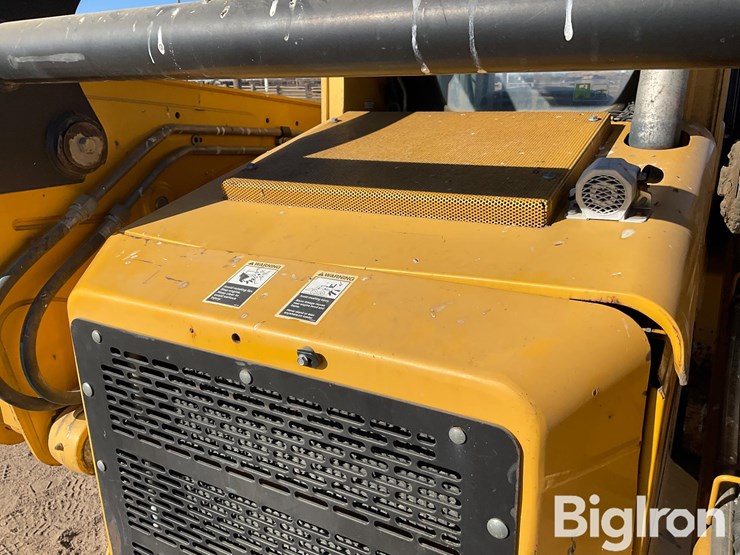 deere-ct332-image-17