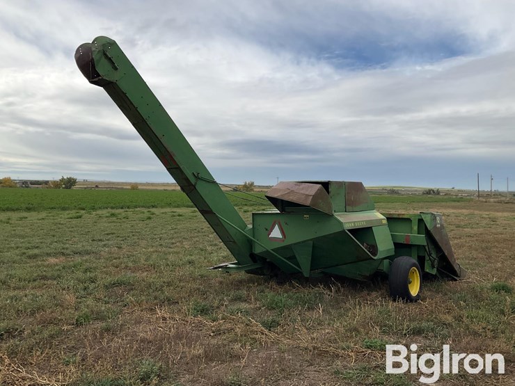 john-deere-300-image-5