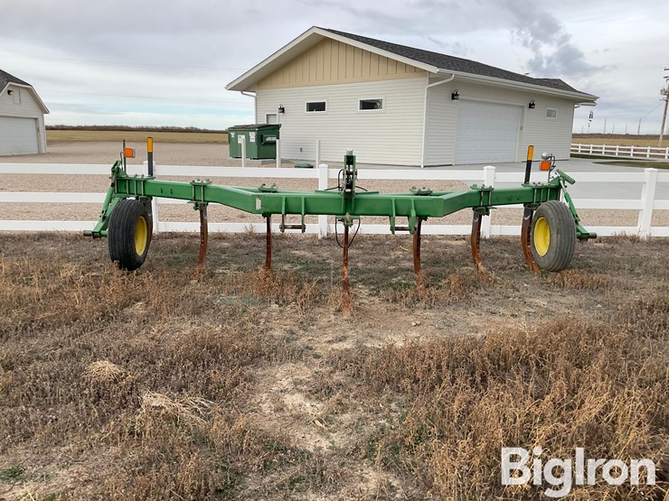 john-deere-915-image-2