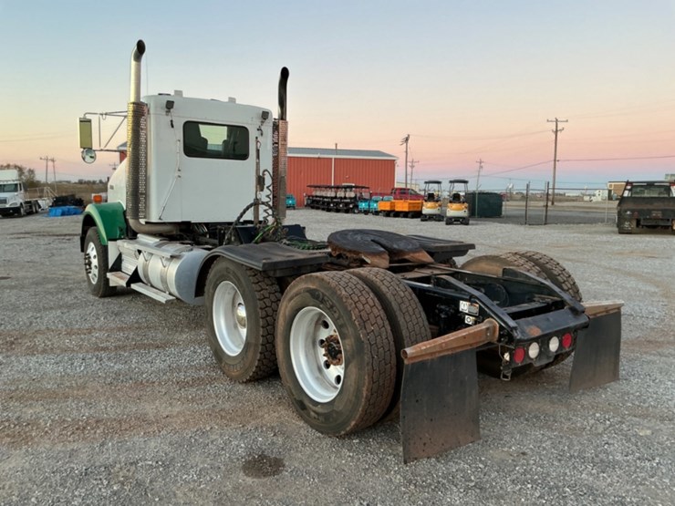 2019-kenworth-t800-image-7