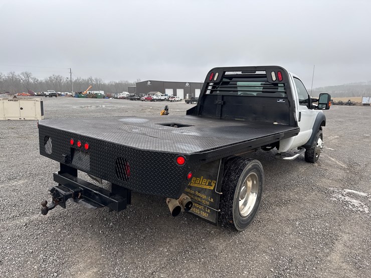 ford-f550-xl-image-3