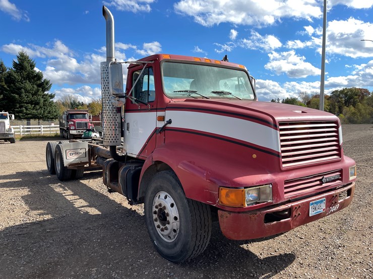 #1108-•-1996-international-cab-and-chassis-(has-mn-title)-image-7