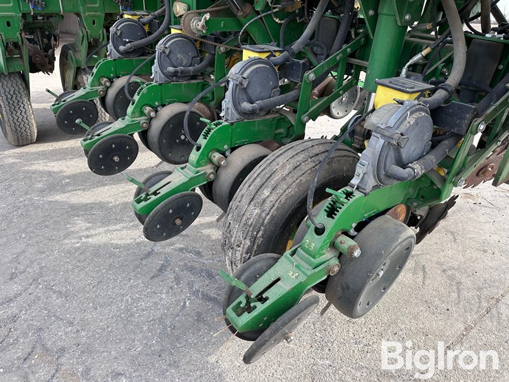 john-deere-1790-ccs-image-12