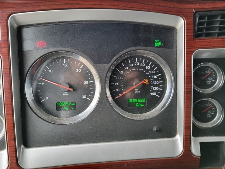 kenworth-t600-image-56