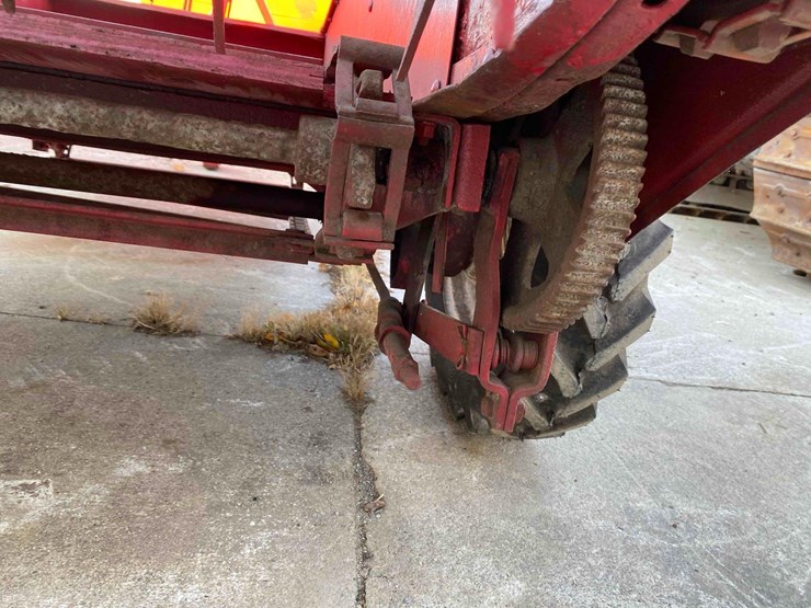 international-100-image-14