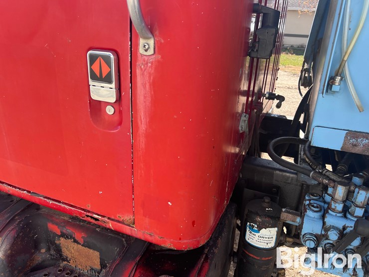 international-s1900-image-20