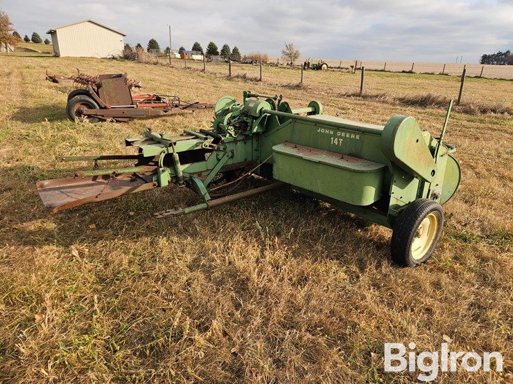 john-deere-14t-image-5