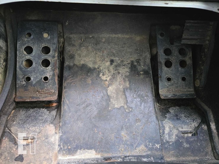 bobcat-t870-image-21