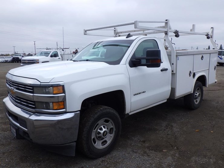 chevrolet-2500hd-image-1