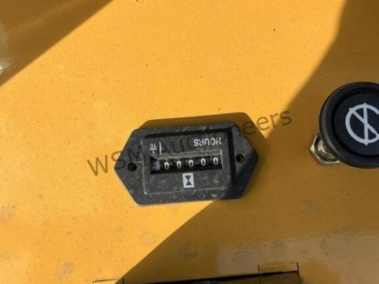 2025-cfg-mx12r-mini-excavator-image-8