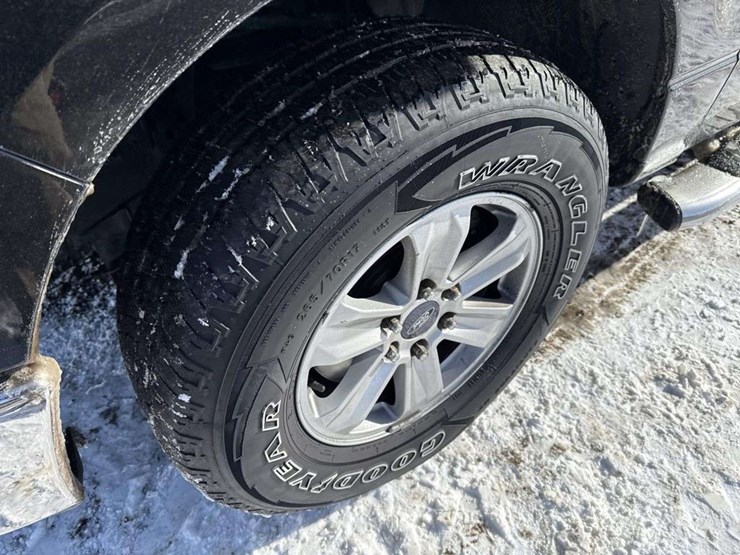 2010-ford-f150-xlt-image-8