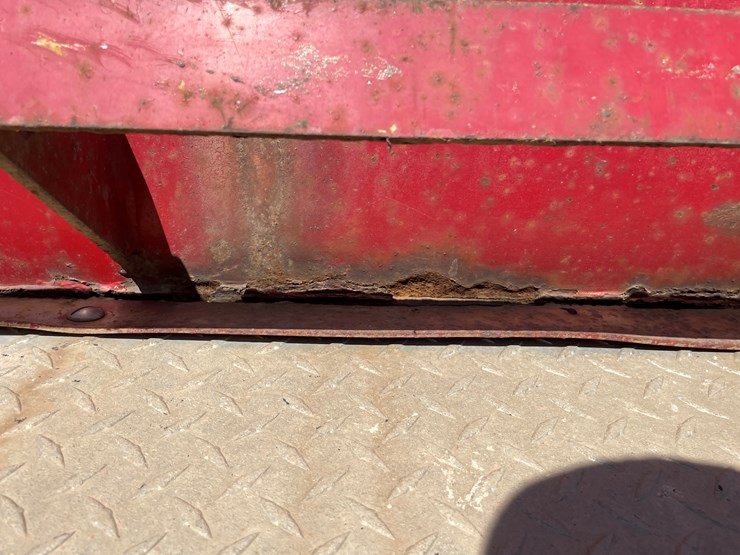 #1110-•-2002-international-5500i-6x4-dump-truck-(has-mn-title)-image-28