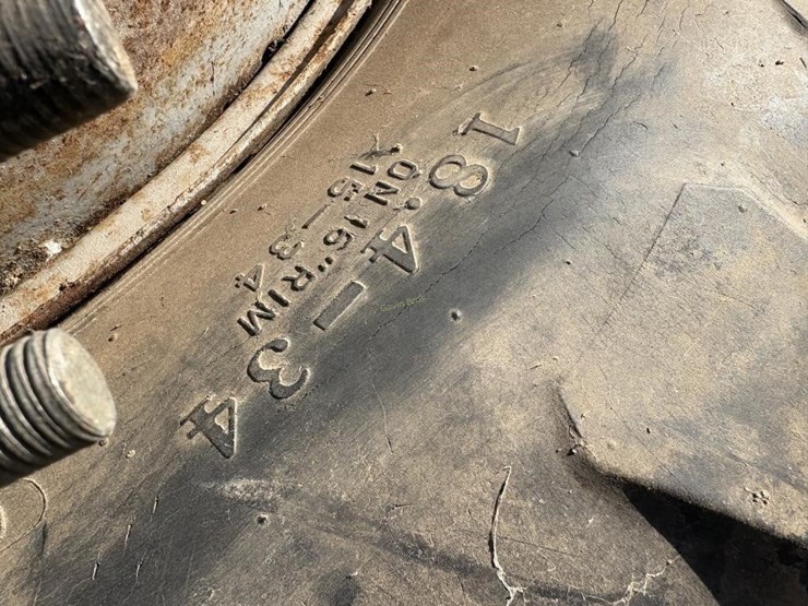 18.4---34-clamp-on-duals-image-5