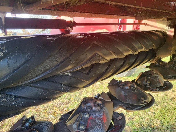 new-holland-1431-image-48