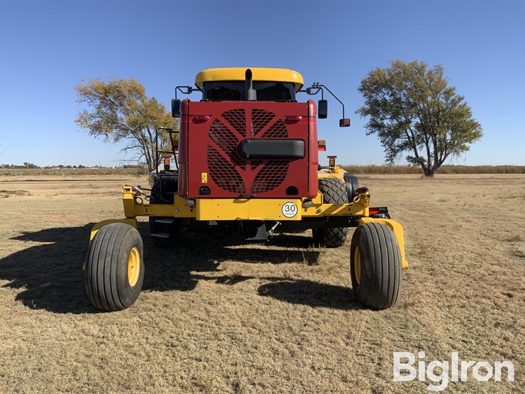 new-holland-speedrower-260-image-6