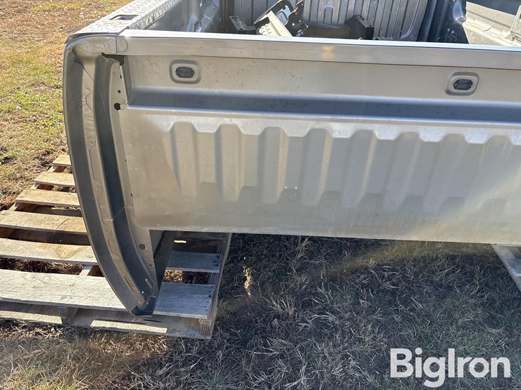 chevrolet-8'-pickup-box-image-11