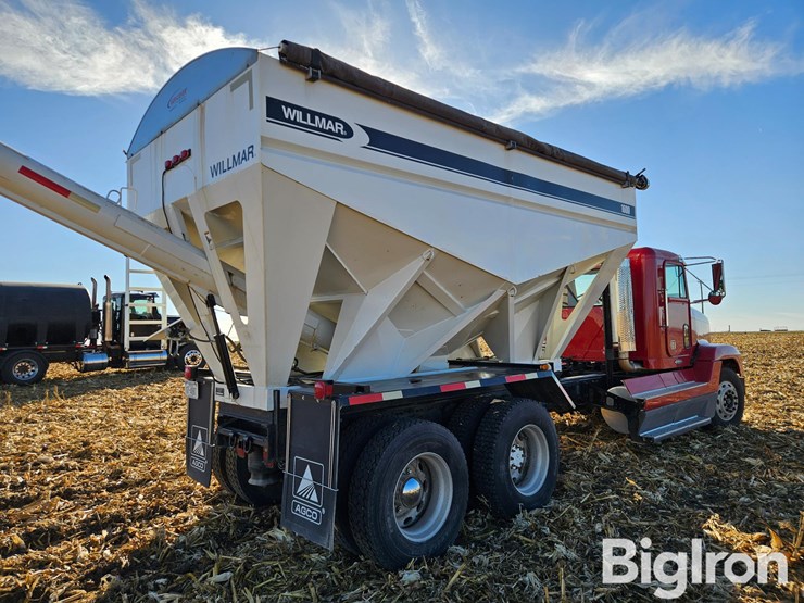 freightliner-fld120-image-5